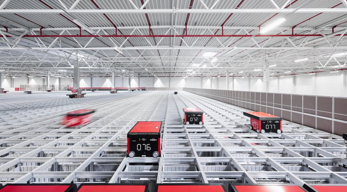 AutoStore R5 Robots at work at Bergfreunde