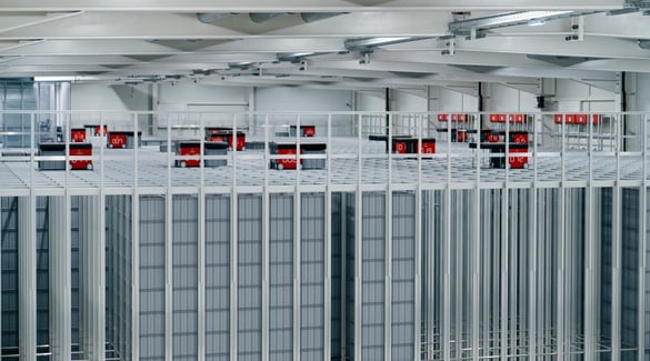 An open image showing Bins stacked in a Grid with R5 Robots