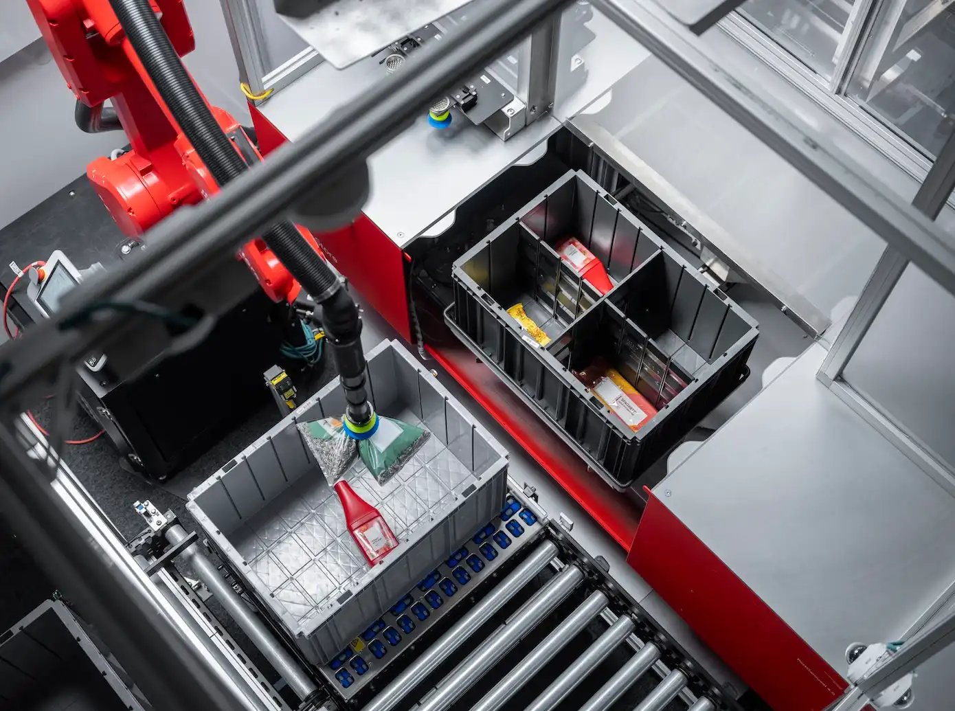 AutoStore CarouselAI robotic picking arm can handle hue variety of SKUs.