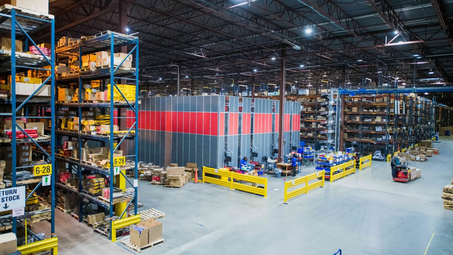 Brownfield Warehouse Automation: Why AutoStore Retrofits Work Where Others Struggle